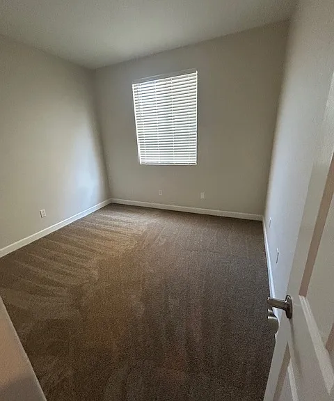 27040 Featherhill Dr — Photo 7