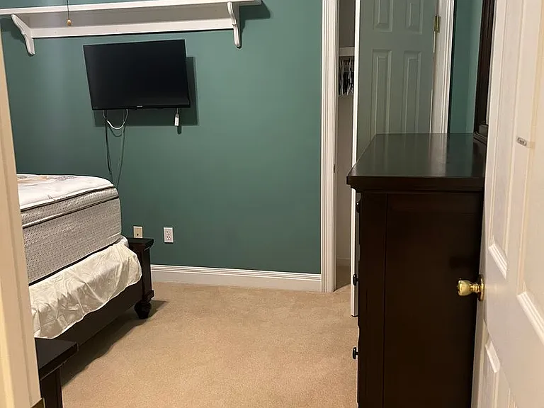 1909 Rosedown Dr — Photo 17