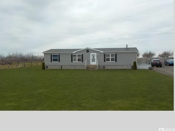 10662 Carris Rd, Ripley, NY 14775