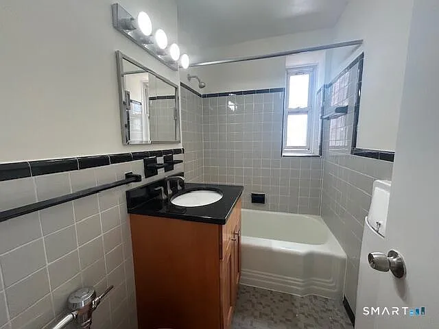 39 Glenbrook Rd #3U — Photo 12