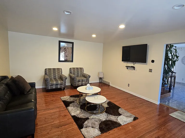 6924 Cottonwood Knl — Photo 15