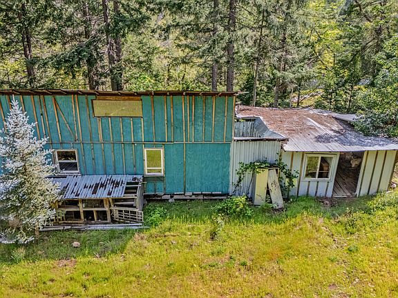 2nd image of 1430 Forest Creek Rd