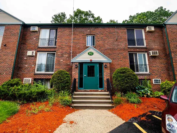 112 English Village Road #201, Manchester, NH 03102