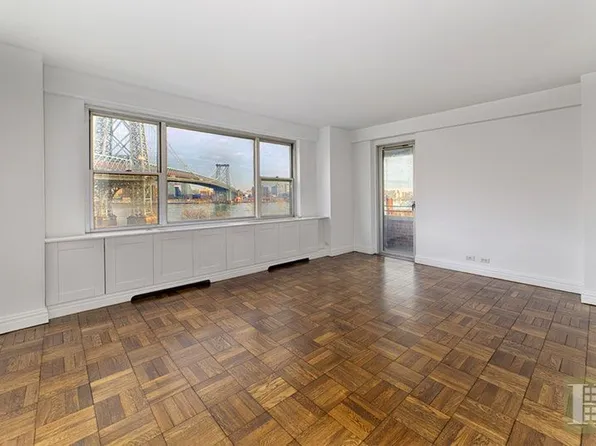 477 Fdr Drive image 1 of 9