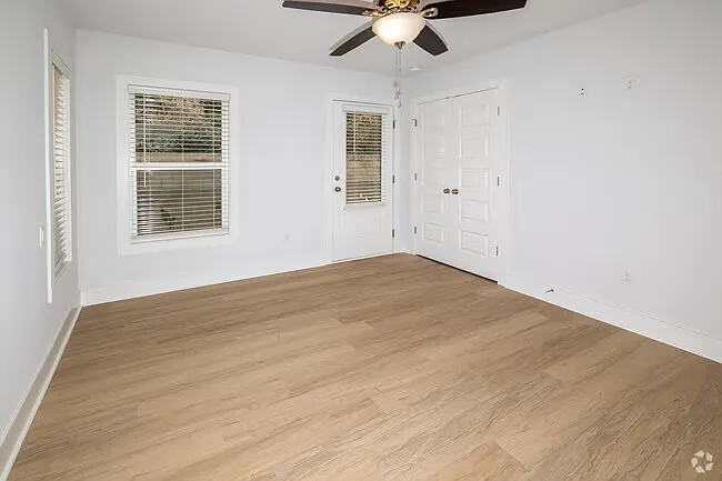 1541 Payne St #3 — Photo 6