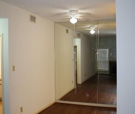 3rd image of 10049 Westpark Dr #197