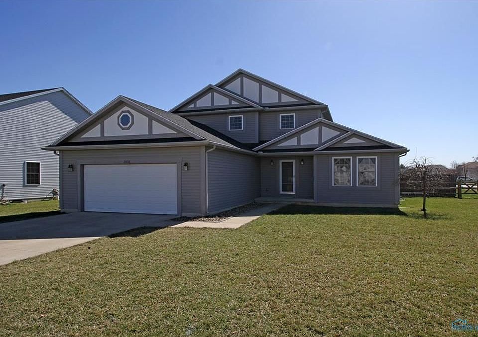 1st image of 28184 Blue Grass Dr