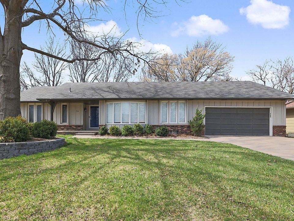 1st image of 2441 N Winstead Cir