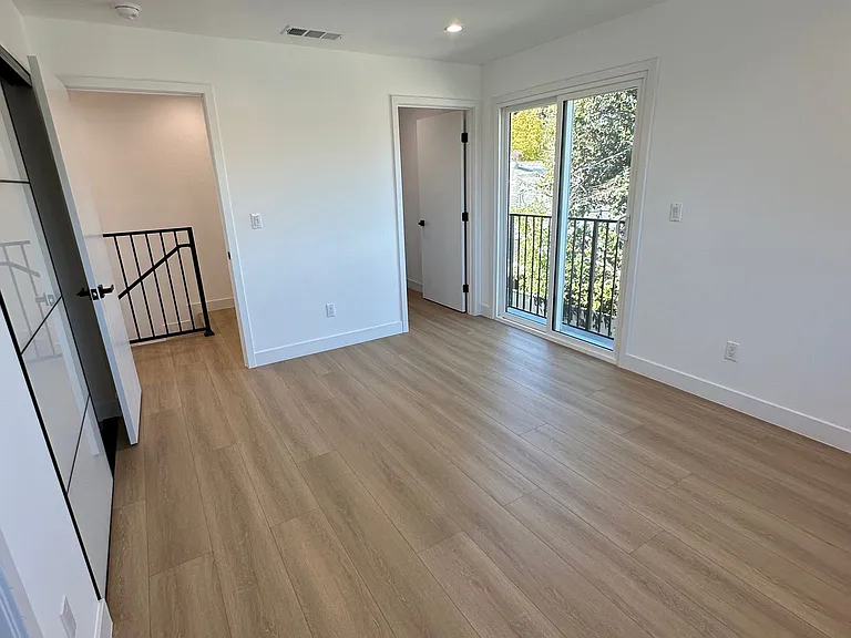 15045 Lemay St — Photo 9