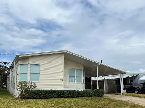 8110 SE Eagle Ave, Hobe Sound, FL 33455