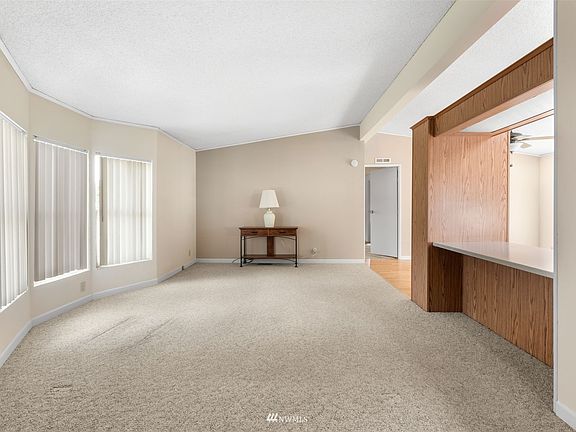 4th image of 3102 253rd Street Ct E