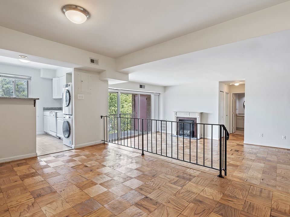 1st image of 4707 Tecumseh St APT 301