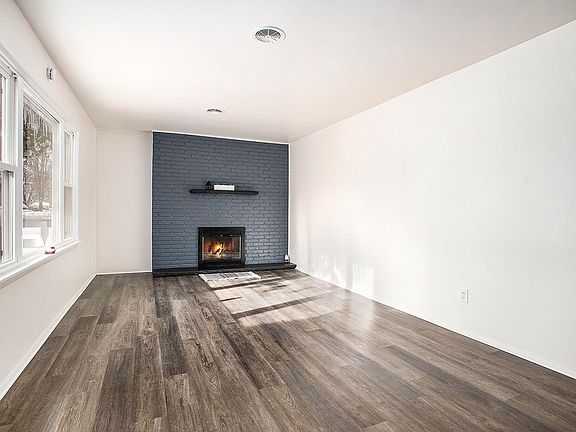 4th image of 135 N Lindow Dr