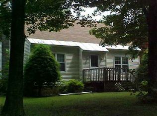 1293 W Galway Rd, Hagaman, NY 12086