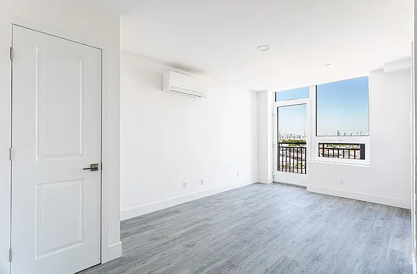 Rented by Oxford Property Group | media 8