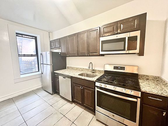 2nd image of 3725 81st St APT 5A