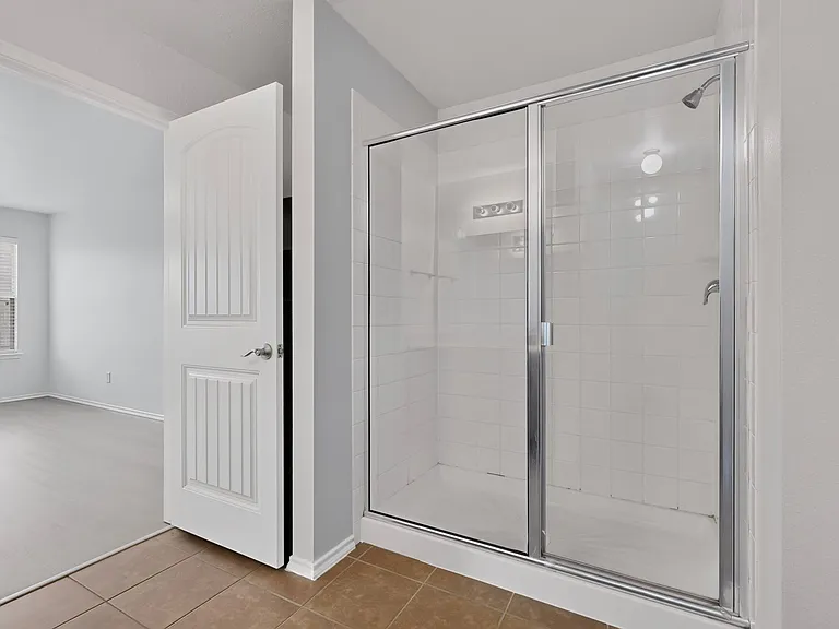 2123 Meadow View Dr — Photo 35