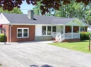 1204 Terrace Dr, Johnson City, TN 37604