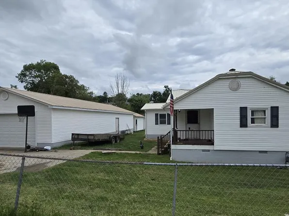 301 1st Ave, Midway, WV 25878