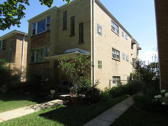 3rd image of 5847 W Higgins Ave