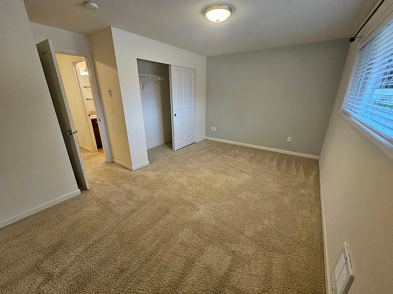 514 142nd Ave SE #90 — Photo 28
