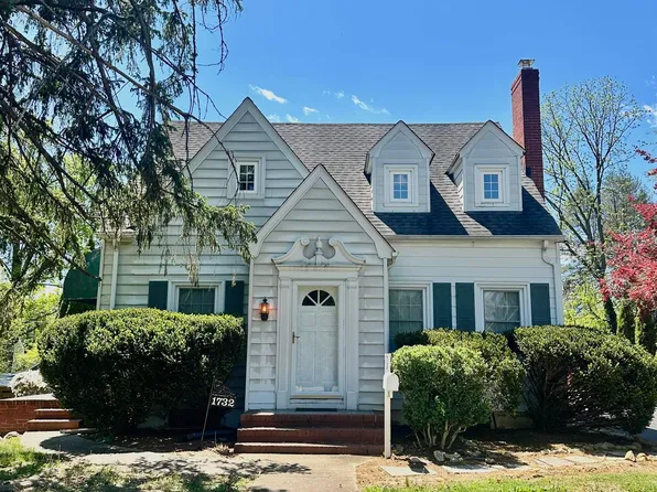 1732 W Main St, Waynesboro, VA 22980