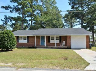 410 Rutherford St, Spring Lake, NC 28390