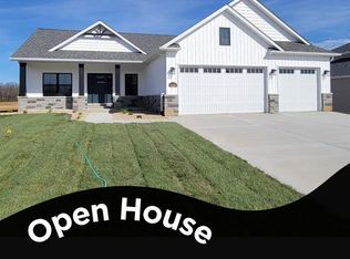 1438 Montauk Rd, Troy, IL