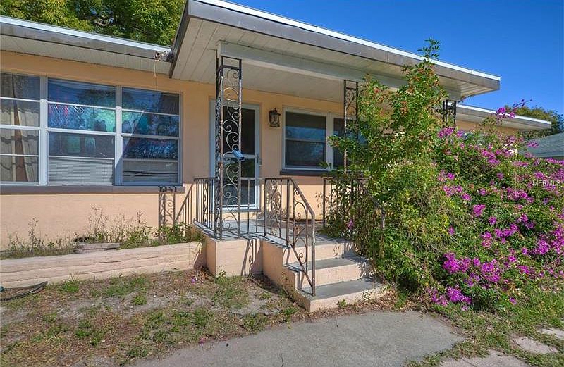 2nd image of 1736 Druid Rd E