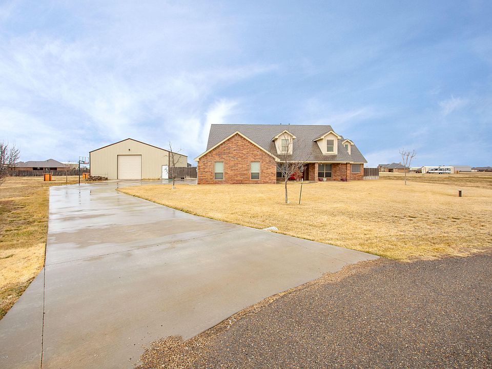 1st image of 18050 Calle Pierce Cir