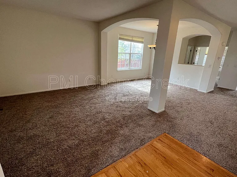 2115 Selenite Ct — Photo 2