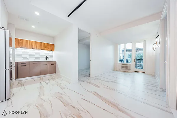 Rented by Nooklyn NYC LLC | media 36