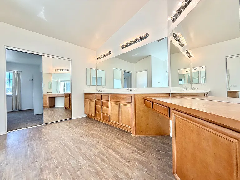 31409 Orchard Ln — Photo 36