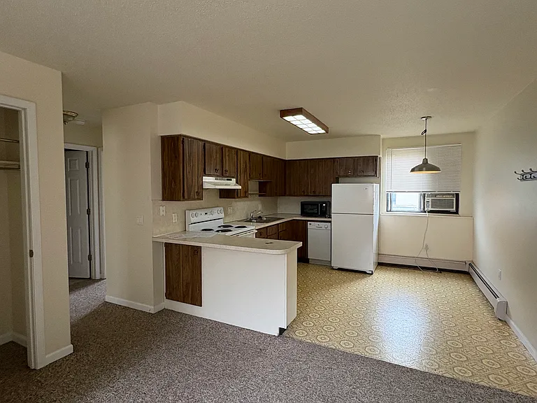 812 E Bennett Ave #C — Photo 1