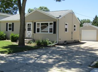 416 Crestview Dr, Fort Dodge, IA 50501