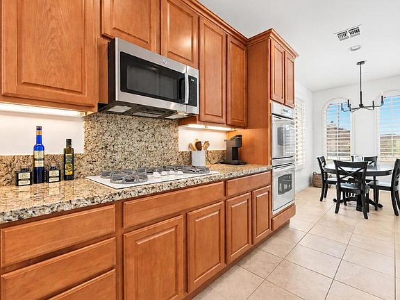 5th image of 80292 Avenida Linda Vis