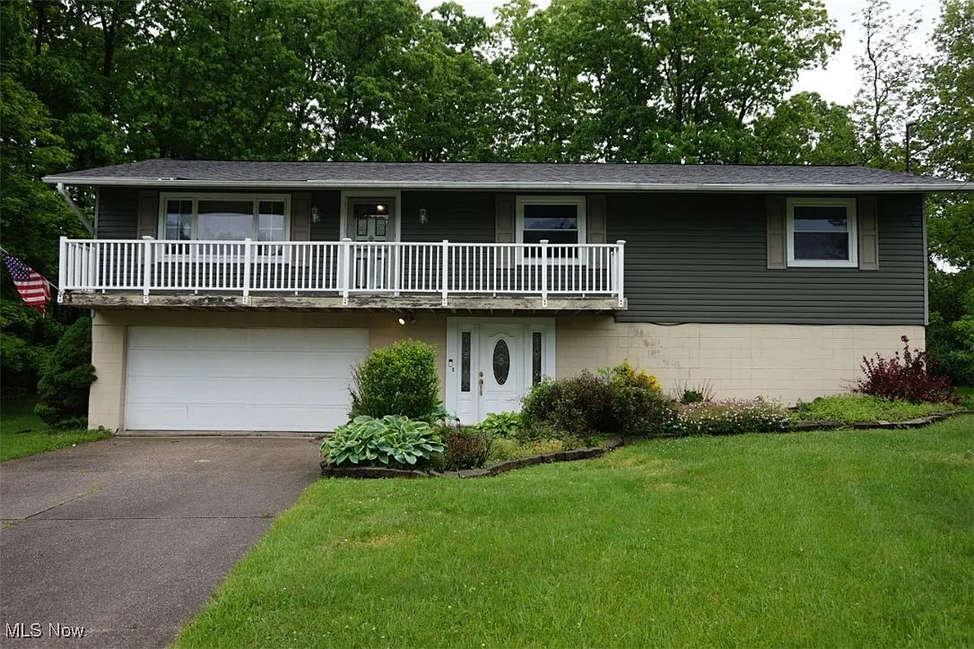 1259 Cherry Ln photo 1