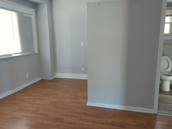 3rd image of 349 W 29th St