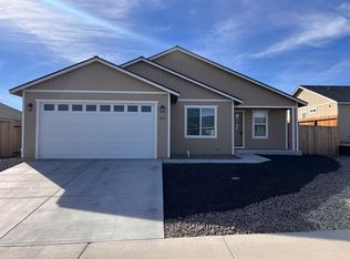 4575 Rutledge St, Fernley, NV 89408