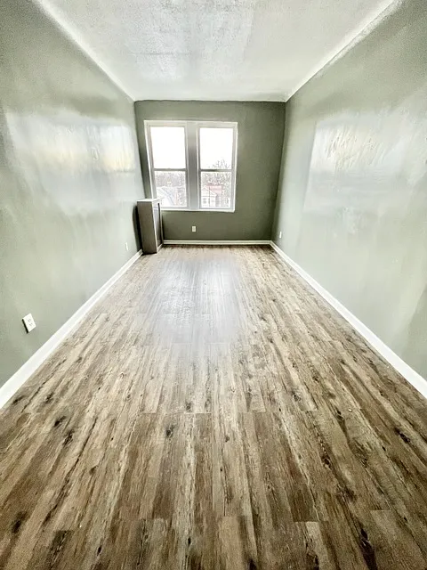 3 bed, $1,950 — Photo 4