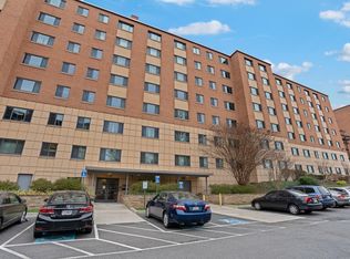 1200 S Arlington Ridge Rd, Arlington, VA 22202