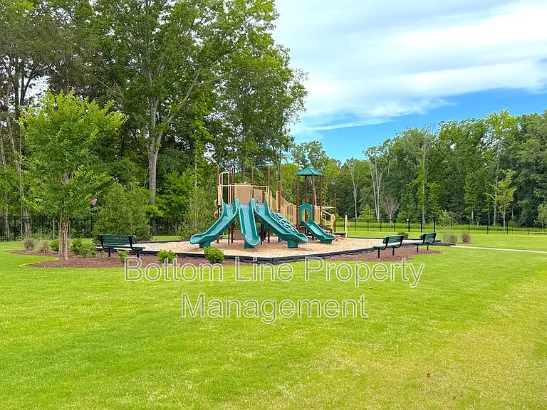 629 Cranford Dr — Photo 23