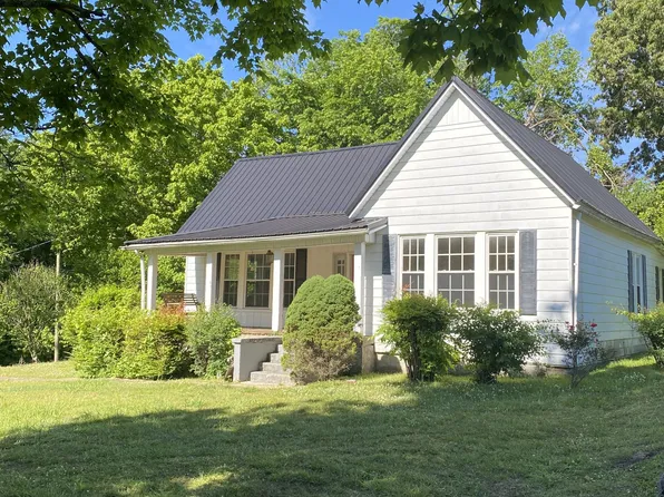 400 Waterloo St, Lawrenceburg, TN 38464