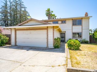 10 Paramount Cir, Sacramento, CA 95823