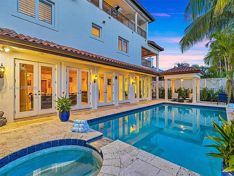 625 SE Poinciana Dr — Photo 45