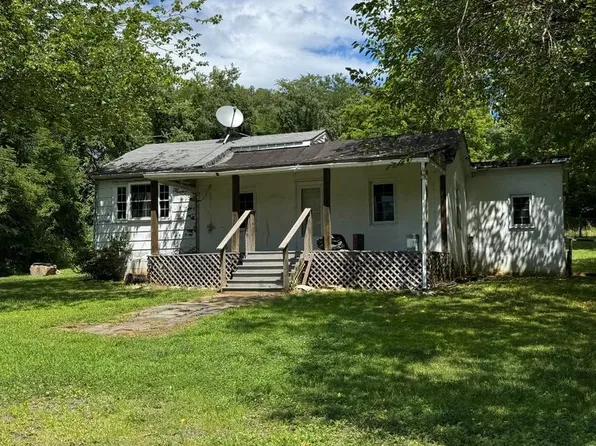 3847 Leeds Manor Rd, Markham, VA 22643
