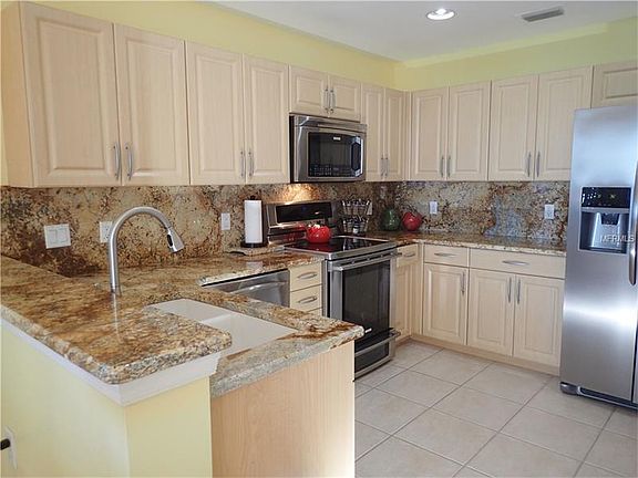 3rd image of 4684 Club Dr Building 19