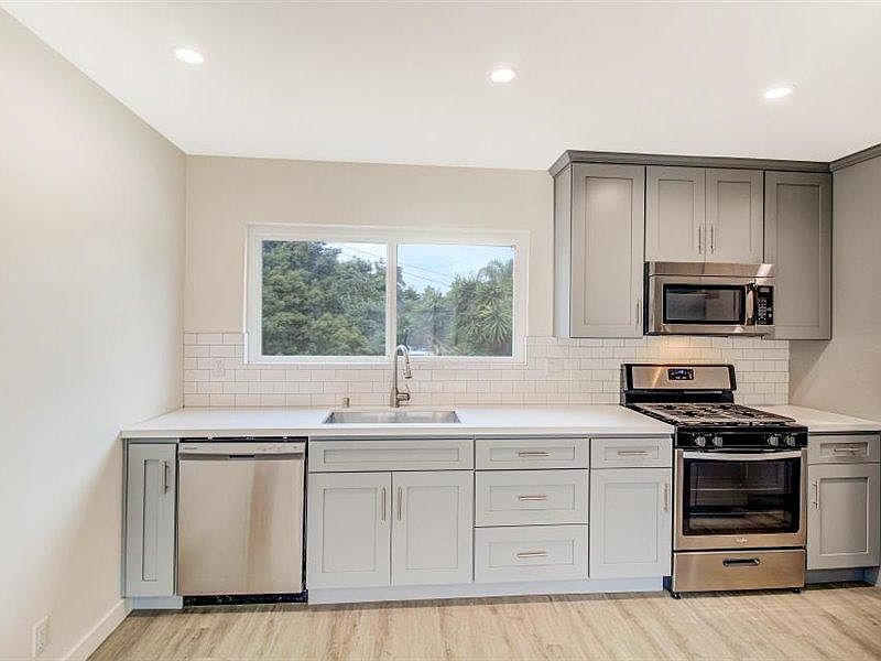 1st image of 2334 34th St #2