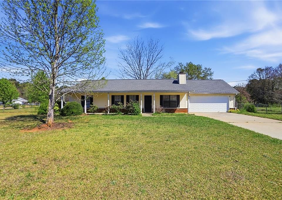 1st image of 30 Oak Wood Ln
