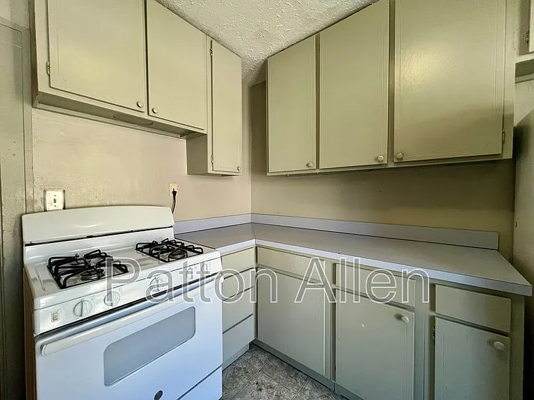 330 Hillside St #2 — Photo 12